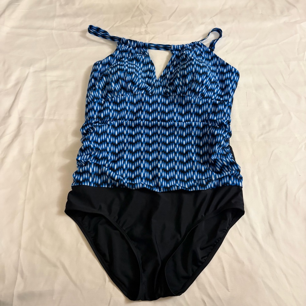 Krista black/blue one‎ piece swim suit size 18